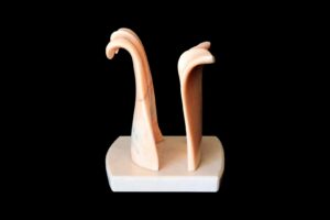 Luigi Sandi: Armonie intrinseche, 2018 - marmo rosa portogallo - cm 20x26x22
