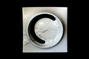Luigi Sandi: Solstizio, 2020 - Marmo di Carrara calacatta - cm