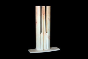 Luigi Sandi: Trasparenze gotiche, 2016 - marmo rosa portogallo - cm 28x83x11